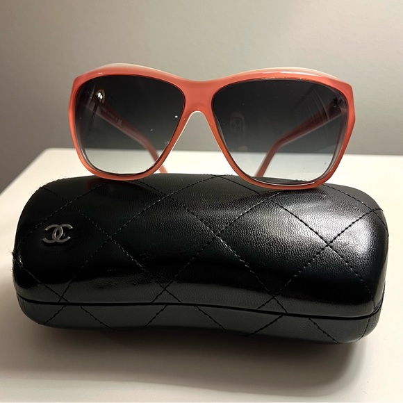 CHANEL Pink 5153 Sunglasses - Picture 1 of 7